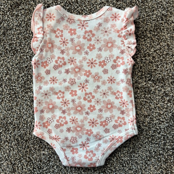 Tahari & Wonderluxe Pink Floral 4 pc Bodysuits Onsie Set Lot 0-3 mo Muslin NWOT - Picture 14 of 15